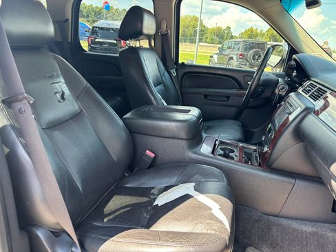 Used 2012 Chevrolet Tahoe LTZ RWD image 23