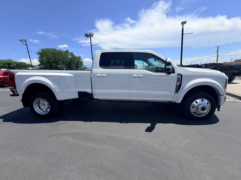 Used 2024 Ford F450 Lariat w/ Lariat Ultimate Package AWD/4WD image 3