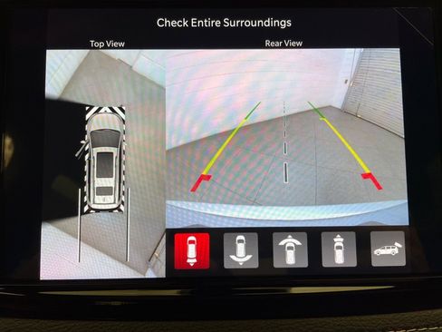 New 2026 Chrysler Pacifica Select image 13