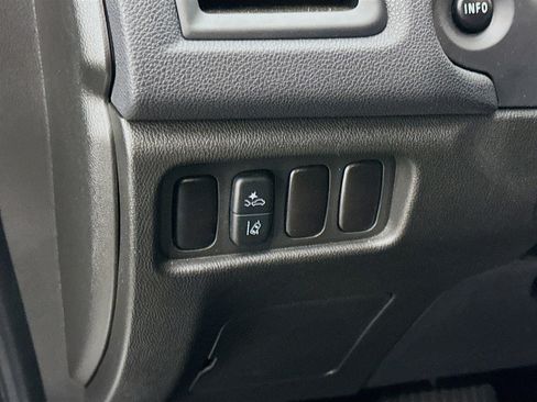 Used 2025 Mitsubishi Outlander Sport AWD image 17