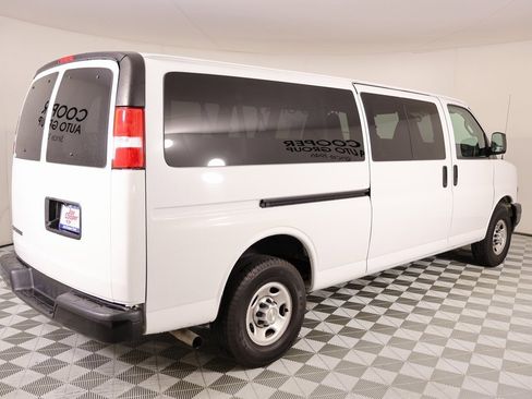 Used 2020 Chevrolet Express 3500 LS image 19