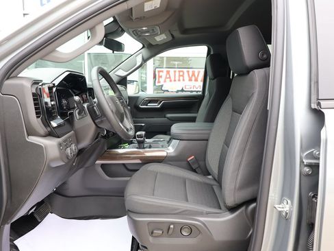 New 2026 Chevrolet Silverado 1500 LT Trail Boss w/ Convenience Package II AWD/4WD image 16