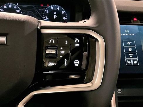 Certified 2025 Land Rover Discovery Sport S image 21