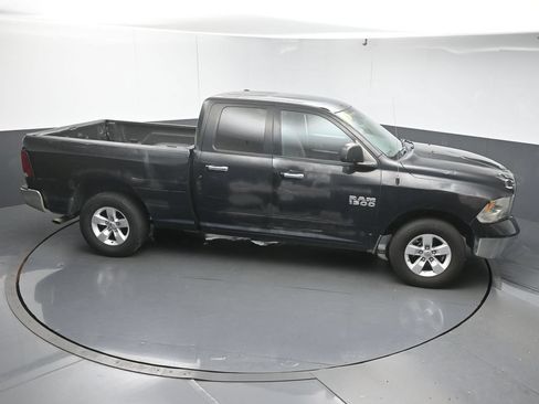 Used 2015 RAM 1500 Classic SLT RWD image 41