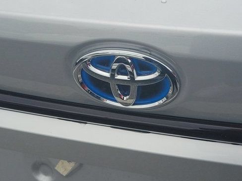 Used 2025 Toyota Corolla LE w/ Convenience Package FWD image 9