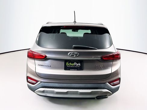 Used 2019 Hyundai Santa Fe SE image 7