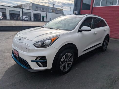 Used 2019 Kia Niro EX Premium w/ Cold Weather Package 1.0 image 6