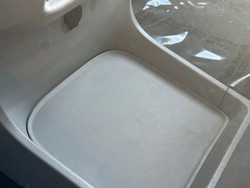 Certified 2017 Toyota Sienna LE image 18