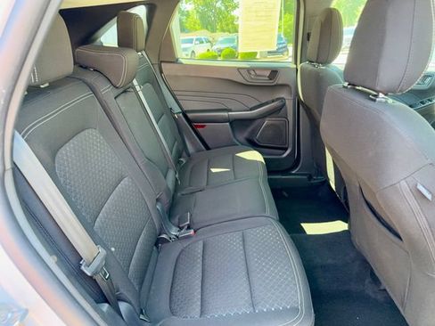 Used 2025 Ford Escape Active AWD/4WD image 10