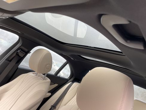 Used 2019 Mercedes-Benz E 300 image 22