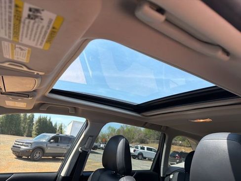 Used 2021 Subaru Forester Limited image 13