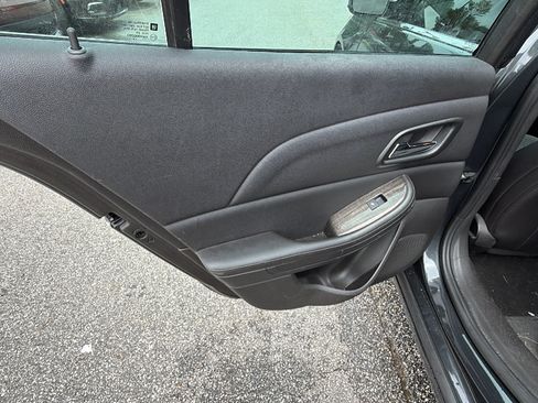 Used 2015 Chevrolet Malibu LT FWD image 22