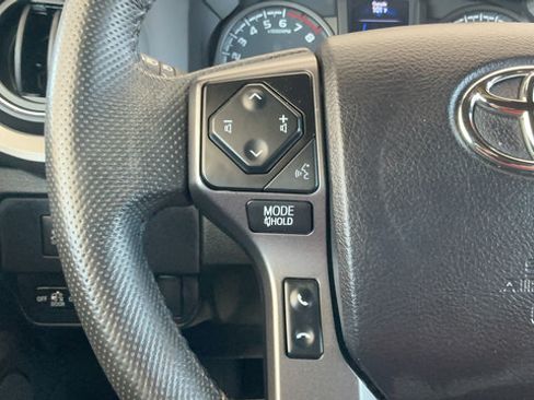 Used 2021 Toyota Tacoma TRD Off-Road AWD/4WD image 11