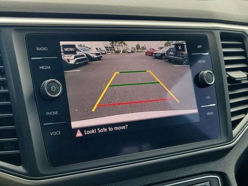Used 2020 Volkswagen Atlas Cross Sport SE w/ Panoramic Sunroof Package AWD/4WD image 26
