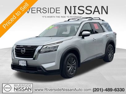 Certified 2022 Nissan Pathfinder SV w/ SV Premium Package