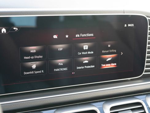 Used 2026 Mercedes-Benz GLE 450e 4MATIC image 23