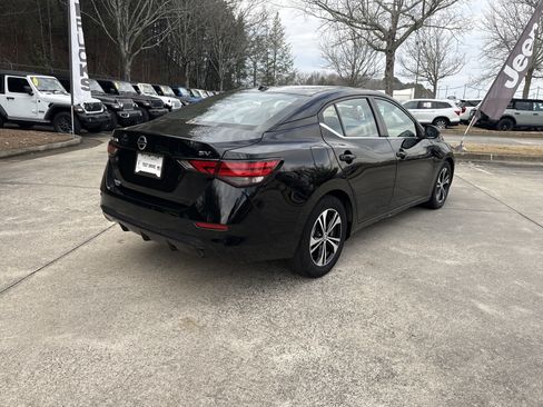 Used 2022 Nissan Sentra SV image 7