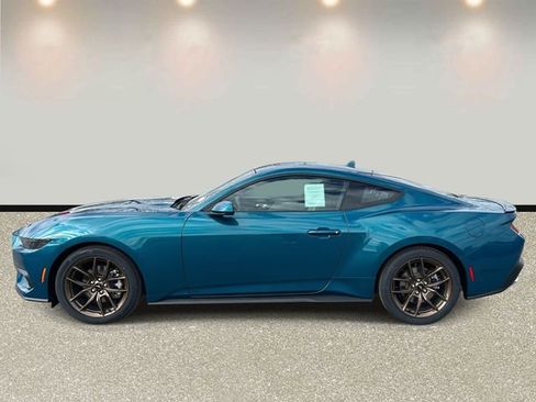 New 2026 Ford Mustang Coupe w/ Bronze Appearance Package image 8
