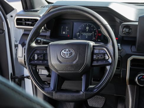Used 2024 Toyota Tacoma SR w/ SR Upgrade Package AWD/4WD image 31