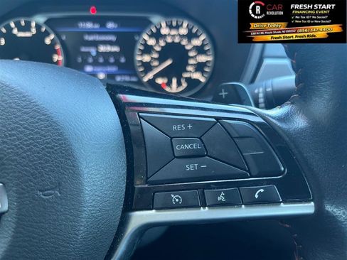 Used 2024 Nissan Altima 2.5 SR FWD image 20