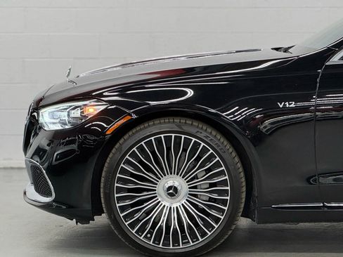 Used 2023 Mercedes-Benz Maybach S 680 4MATIC w/ Manufaktur Leather Package image 6