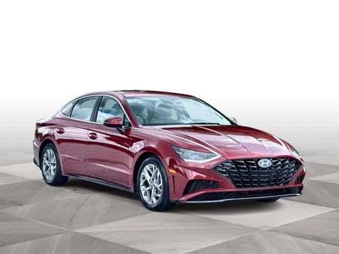 Used 2023 Hyundai Sonata SEL FWD image 2