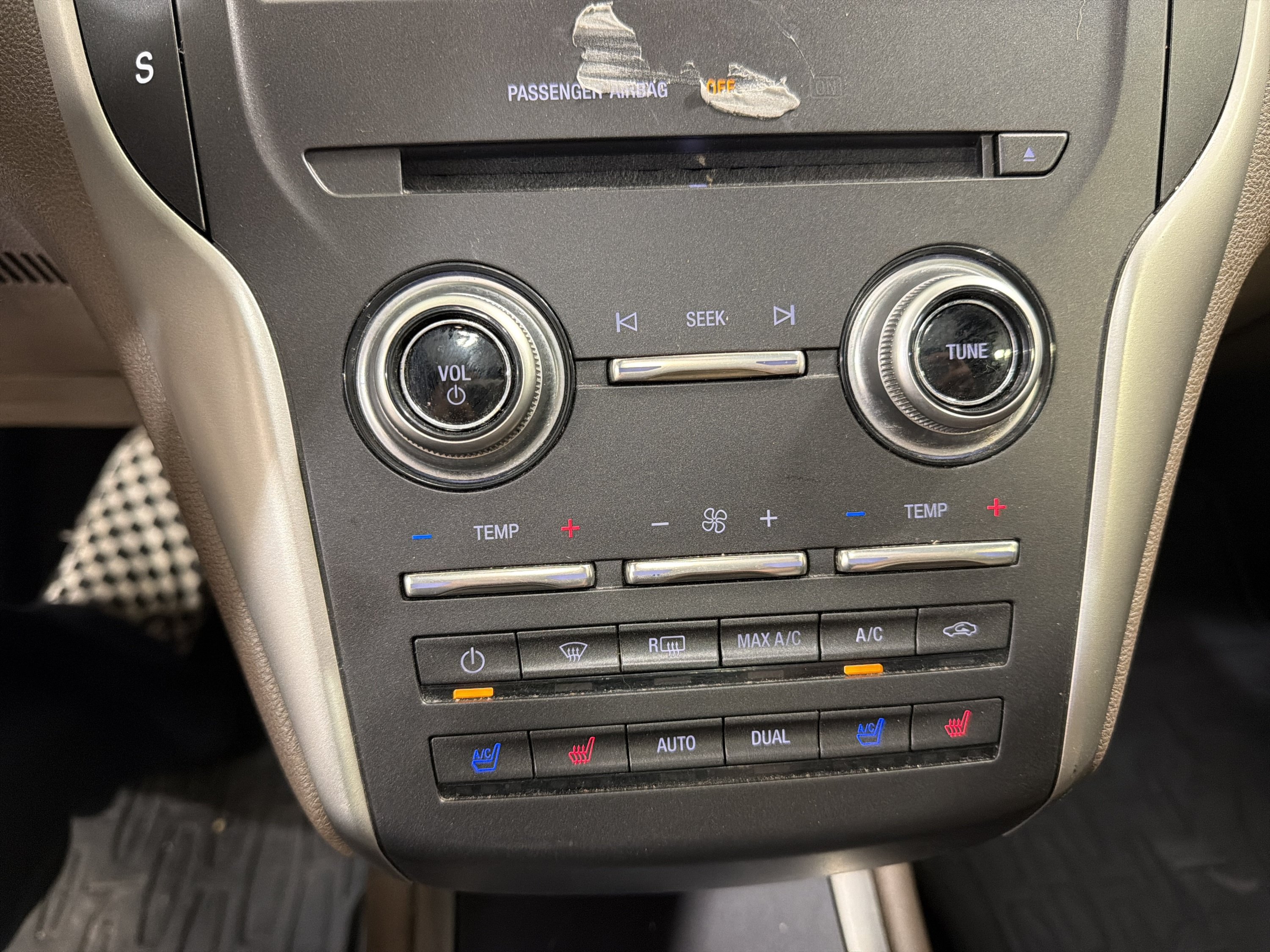 Used 2015 Lincoln MKC FWD w/ Equipment Group 102A Reserve image 18