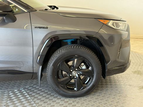 Used 2020 Toyota RAV4 XSE w/ XSE Grade Weather Package AWD/4WD image 13