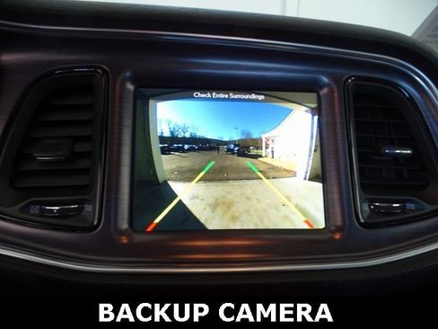 Used 2018 Dodge Challenger GT w/ Driver Convenience Group image 16