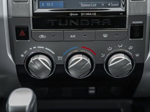 Used 2016 Toyota Tundra SR5 w/ SR5 Upgrade Package image 21