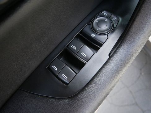 Used 2022 Chevrolet Blazer Premier w/ Enhanced Convenience Package AWD/4WD image 18