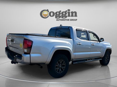 Used 2023 Toyota Tacoma TRD Sport image 5