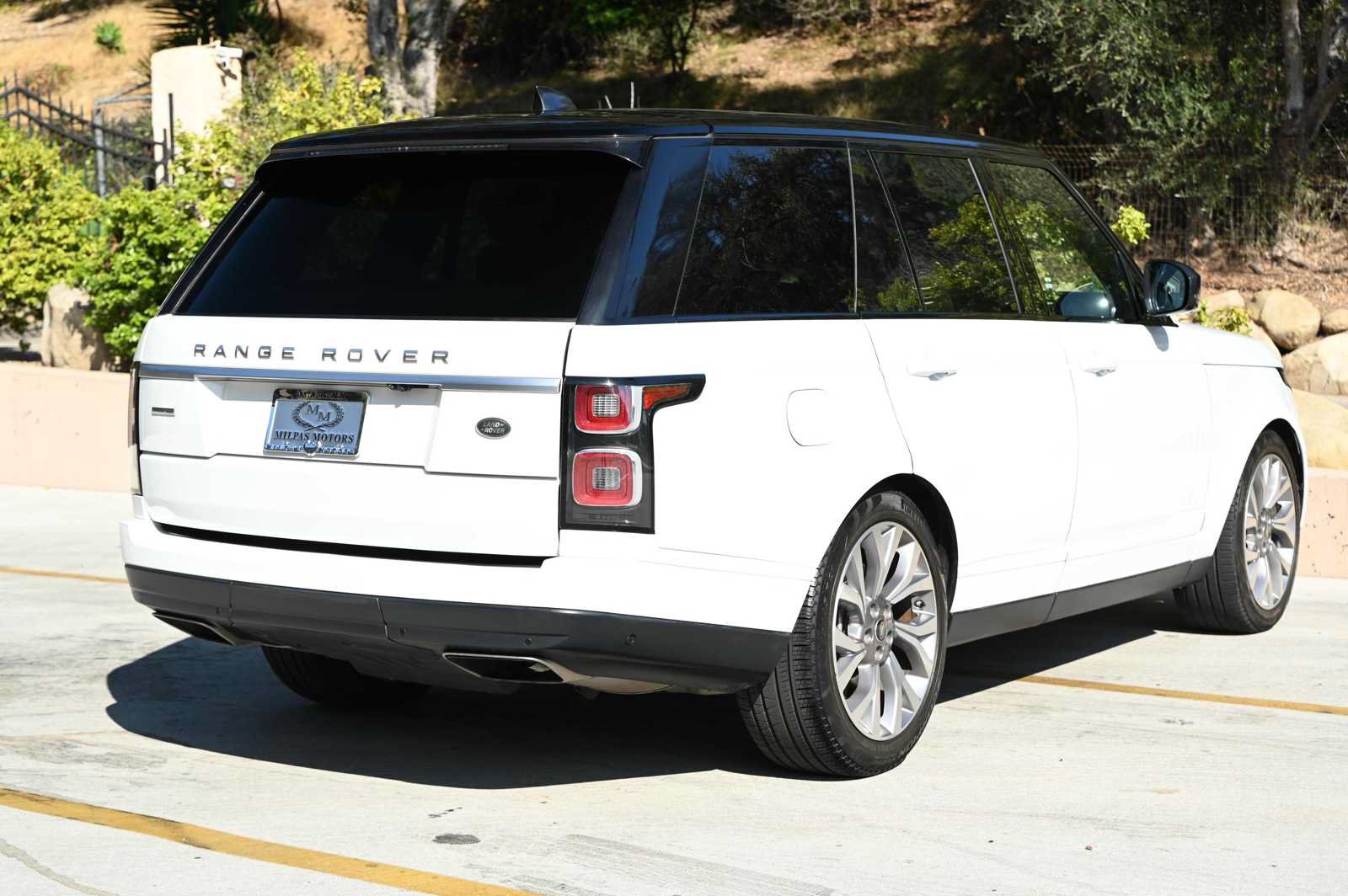 Used 2018 Land Rover Range Rover Supercharged AWD/4WD image 5