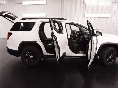 Used 2023 GMC Acadia AT4 AWD/4WD image 36