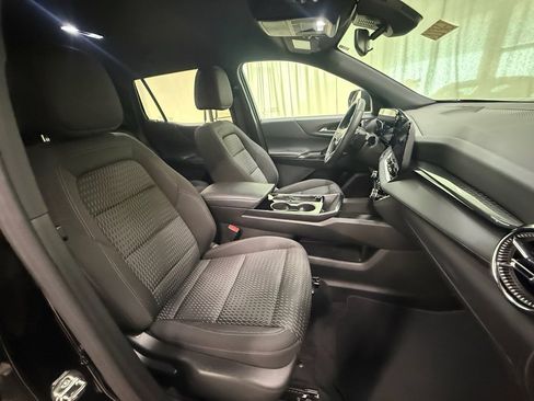 Certified 2025 Chevrolet Equinox LT FWD image 25