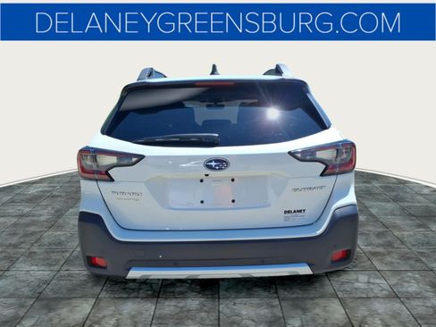 Used 2024 Subaru Outback Limited AWD/4WD image 4