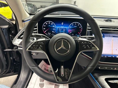 Used 2025 Mercedes-Benz E 350 Sedan image 29