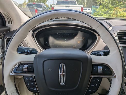 Used 2019 Lincoln Nautilus Black Label FWD image 27