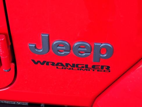 Used 2019 Jeep Wrangler Moab w/ Quick Order Package 24M Moab image 24