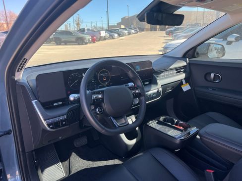 New 2025 Hyundai Ioniq 5 SEL image 23