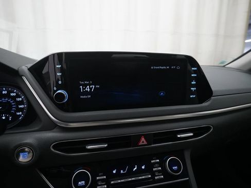 Used 2023 Hyundai Sonata SEL image 6