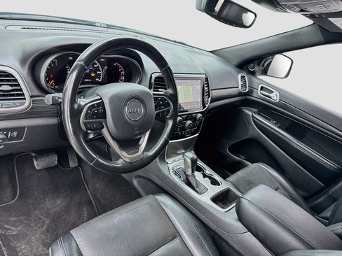 Used 2019 Jeep Grand Cherokee Altitude RWD image 7
