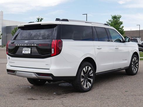 New 2026 Ford Expedition Max Platinum w/ Driver's Package AWD/4WD image 5