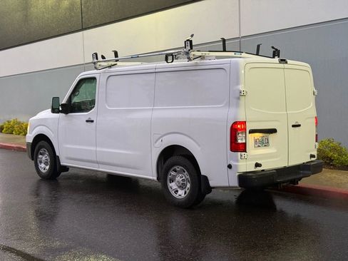 Used 2018 Nissan NV 2500 SV w/ Navigation Package image 3
