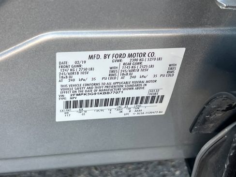 Used 2019 Ford Edge SE image 29