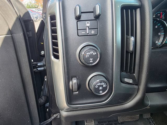 Used 2018 Chevrolet Silverado 1500 LT w/ All Star Edition AWD/4WD image 23