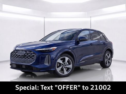Certified 2025 Audi Q5 Prestige AWD/4WD image 1