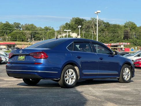 Used 2017 Volkswagen Passat 1.8T S image 9