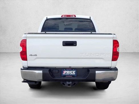Used 2019 Toyota Tundra SR5 w/ SR5 Upgrade Package AWD/4WD image 3