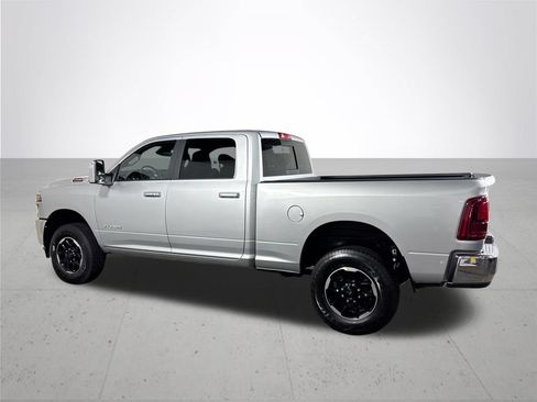 New 2026 RAM 2500 Laramie AWD/4WD image 8